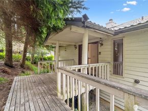 11150 Champagne Point Road NE, Kirkland WA 98034