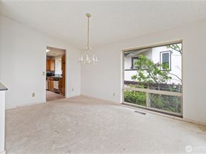 11150 Champagne Point Road NE, Kirkland WA 98034