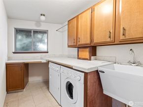 11150 Champagne Point Road NE, Kirkland WA 98034