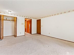 11150 Champagne Point Road NE, Kirkland WA 98034