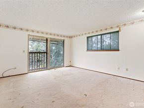 11150 Champagne Point Road NE, Kirkland WA 98034