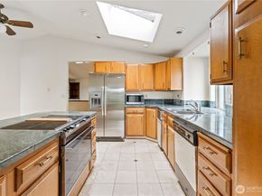 11150 Champagne Point Road NE, Kirkland WA 98034