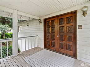 11150 Champagne Point Road NE, Kirkland WA 98034
