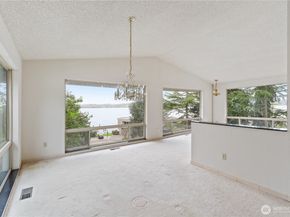 11150 Champagne Point Road NE, Kirkland WA 98034