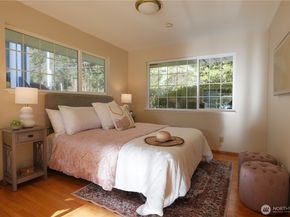 541 3rd Avenue S, Edmonds WA 98020