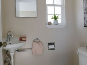 541 3rd Avenue S, Edmonds WA 98020