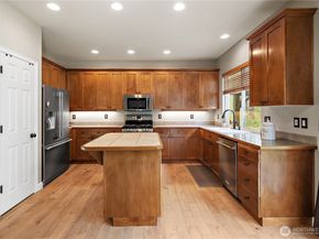 4804 Hartford Way, Mukilteo WA 98275