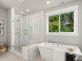 1646 106th Avenue SE, Bellevue WA 98004