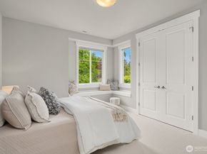 1646 106th Avenue SE, Bellevue WA 98004