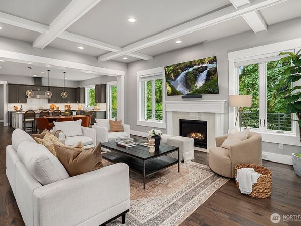 1646 106th Avenue SE, Bellevue WA 98004