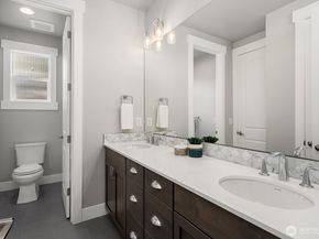 1646 106th Avenue SE, Bellevue WA 98004