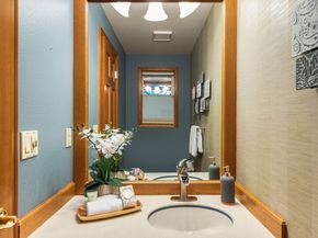 18316 NE 133rd Street, Redmond WA 98052