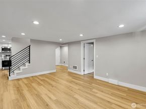 7901 16th Avenue SW, Seattle WA 98106