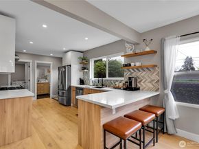 7901 16th Avenue SW, Seattle WA 98106