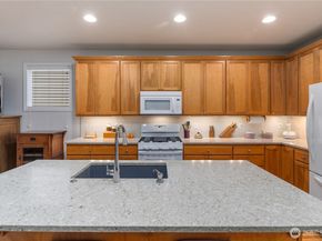2506 152nd Street SW, Lynnwood WA 98087
