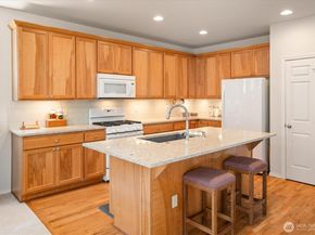 2506 152nd Street SW, Lynnwood WA 98087