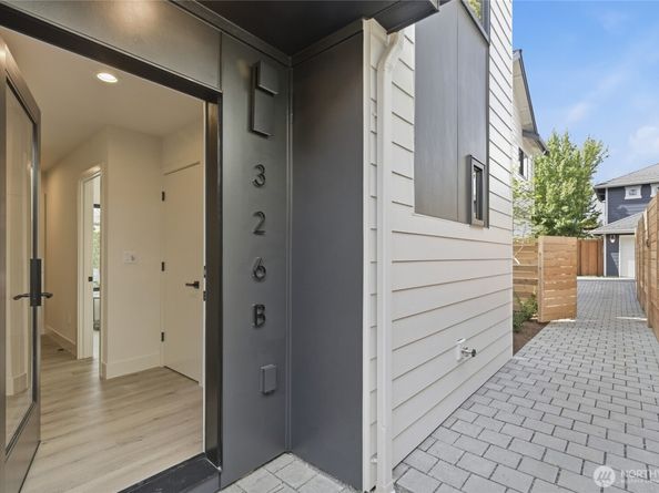 326 NW 80th Street B, Seattle WA 98117