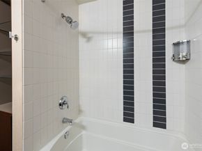 900 Lenora Street W801, Seattle WA 98121