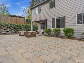 21113 46th Place W, Lynnwood WA 98036