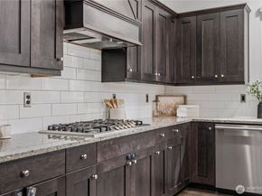 21113 46th Place W, Lynnwood WA 98036