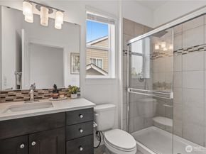21113 46th Place W, Lynnwood WA 98036