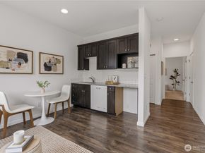 21113 46th Place W, Lynnwood WA 98036