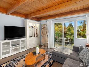 3010 NE 55th Street, Seattle WA 98105