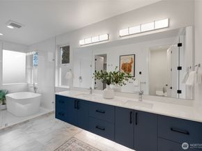 8848 20th Avenue SW, Seattle WA 98106