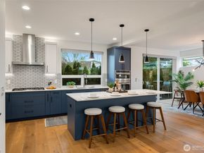 8848 20th Avenue SW, Seattle WA 98106