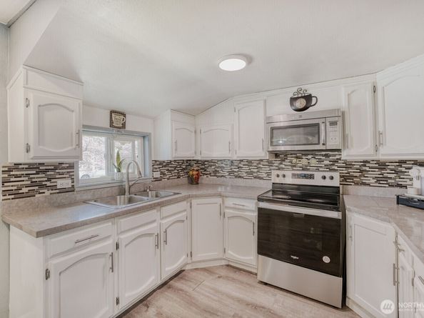 908 9th Street NE, Auburn WA 98002