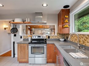 1515 NE 190th Street, Shoreline WA 98155