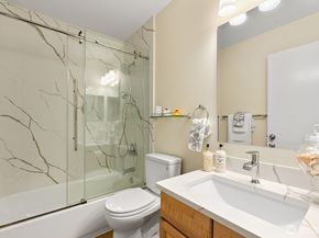 12345 Roosevelt Way NE 209, Seattle WA 98125