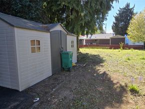 12053 70 Avenue S, Seattle WA 98178