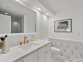 9223 128th Avenue NE, Kirkland WA 98033