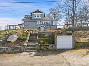 724 S Summit Avenue, Bremerton WA 98312