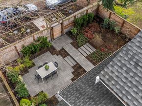 5241 16th Avenue NE, Seattle WA 98105