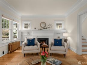 5241 16th Avenue NE, Seattle WA 98105