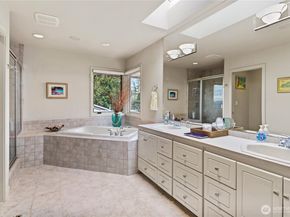 10535 NE 53rd Street, Kirkland WA 98033
