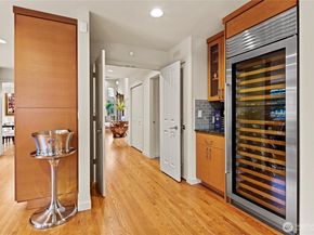 10535 NE 53rd Street, Kirkland WA 98033