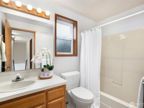 8823 10th Drive SE, Everett WA 98208