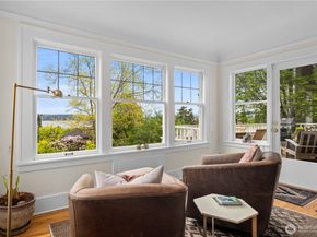 246 Dorffel Drive E, Seattle WA 98112