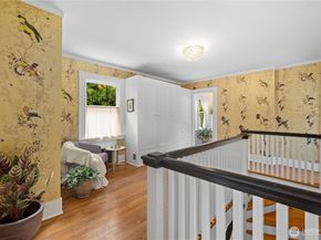 246 Dorffel Drive E, Seattle WA 98112