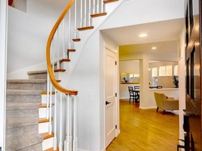 22718 SE 12th Place, Sammamish WA 98075