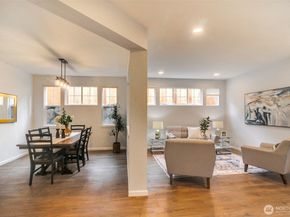 22718 SE 12th Place, Sammamish WA 98075