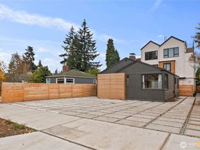 8731 13th Avenue NW, Seattle WA 98117