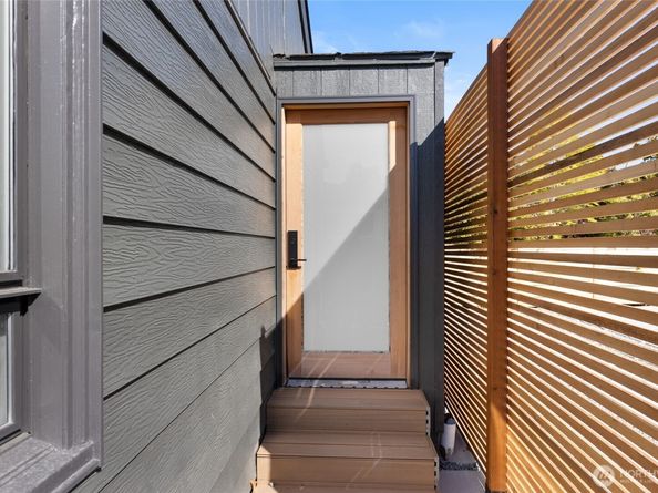 8731 13th Avenue NW, Seattle WA 98117