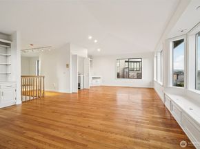 1114 2nd Avenue N, Seattle WA 98109