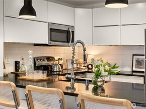 2250 NW 58th Street 302, Seattle WA 98107
