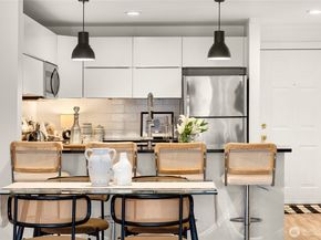 2250 NW 58th Street 302, Seattle WA 98107