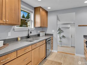 13504 15th Place NE, Seattle WA 98125